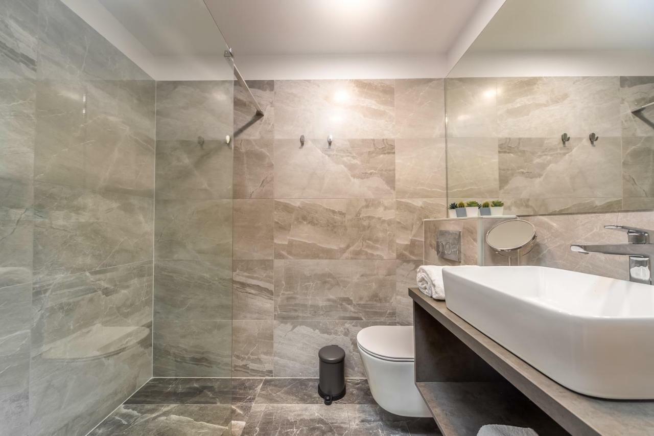 Residence Inn Rijeka Bagian luar foto